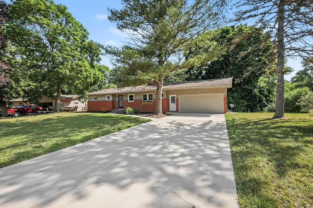 2639 Rockhill Drive NE Plainfield Charter Township MI 49525