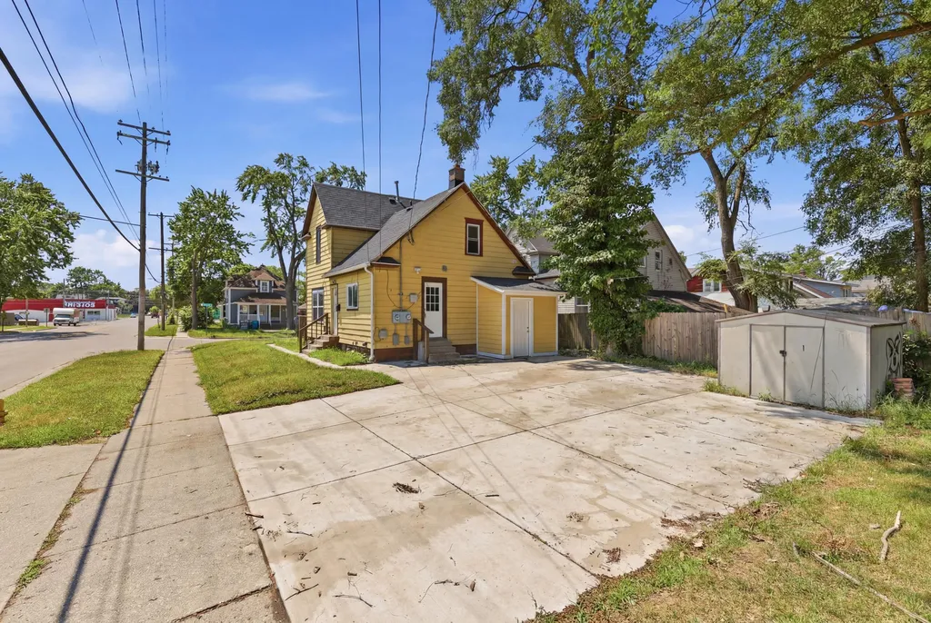 1201 Rathbone Street SW Wyoming City MI 49509