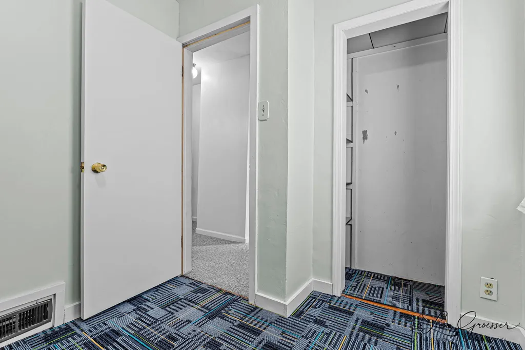 3289 Earle Avenue SW Grandville City MI 49418
