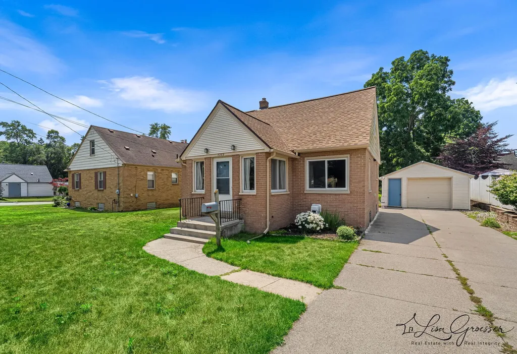 3289 Earle Avenue SW Grandville City MI 49418