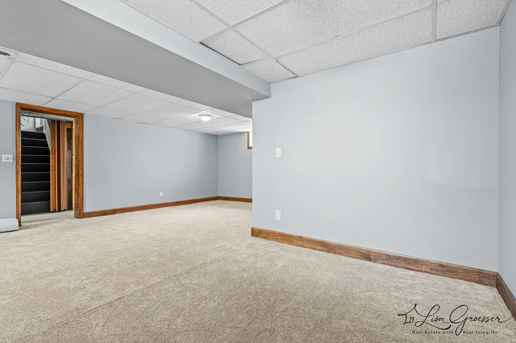 3289 Earle Avenue SW Grandville City MI 49418