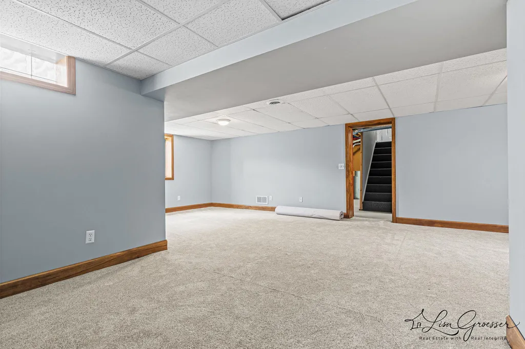 3289 Earle Avenue SW Grandville City MI 49418