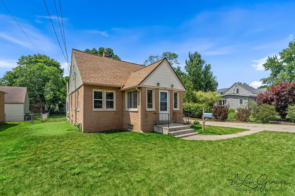 3289 Earle Avenue SW Grandville City MI 49418