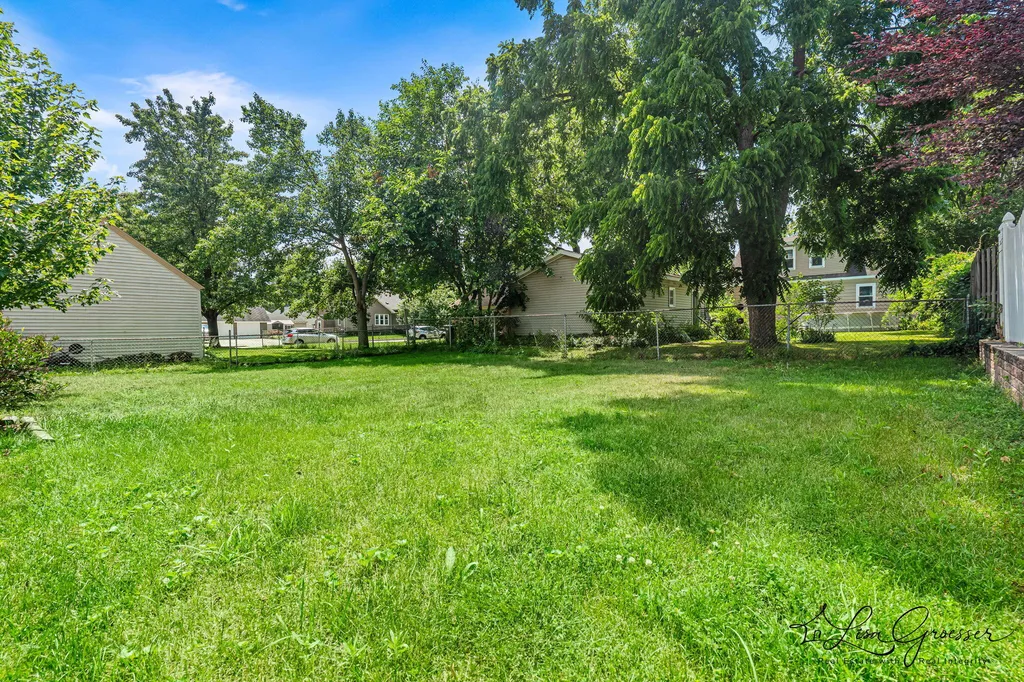 3289 Earle Avenue SW Grandville City MI 49418