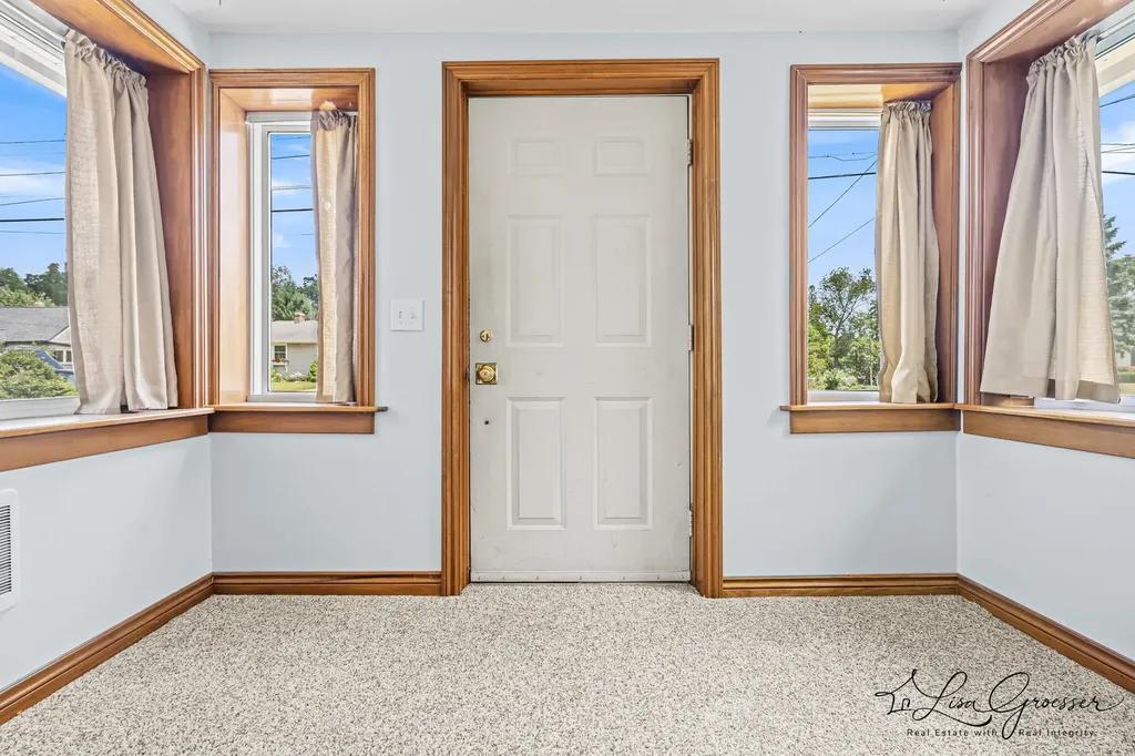 3289 Earle Avenue SW Grandville City MI 49418
