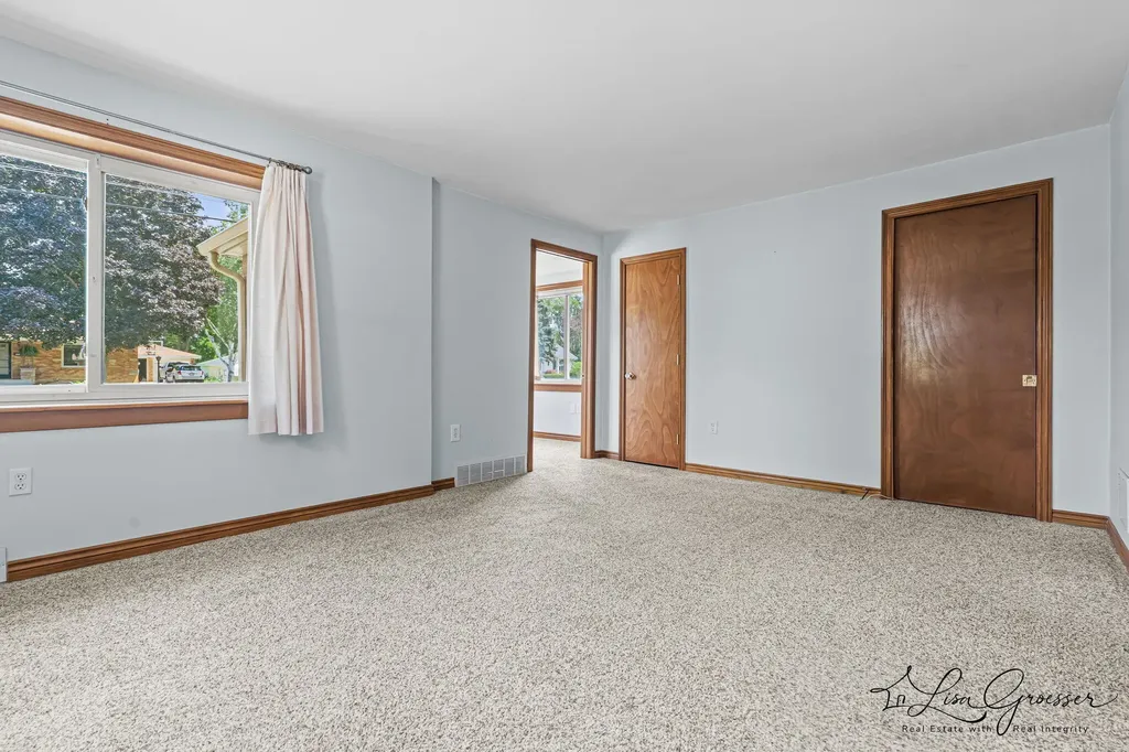 3289 Earle Avenue SW Grandville City MI 49418