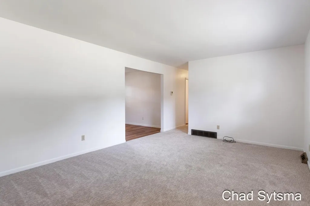1643 Stonewood Drive SE Lowell Charter Township MI 49331