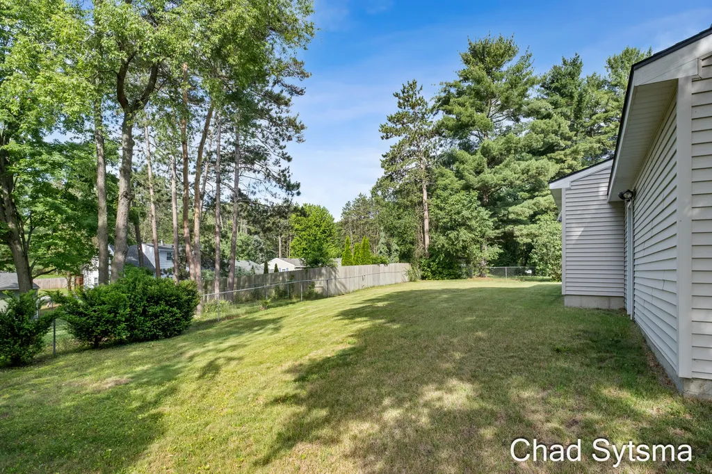 1643 Stonewood Drive SE Lowell Charter Township MI 49331