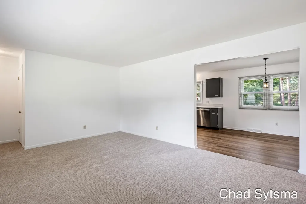1643 Stonewood Drive SE Lowell Charter Township MI 49331