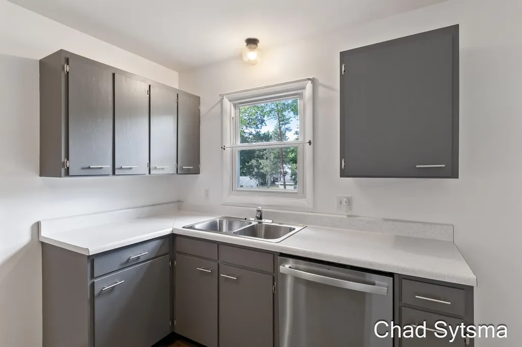 1643 Stonewood Drive SE Lowell Charter Township MI 49331