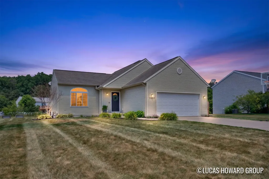 11317 Taunton Drive SE Lowell Charter Township MI 49331