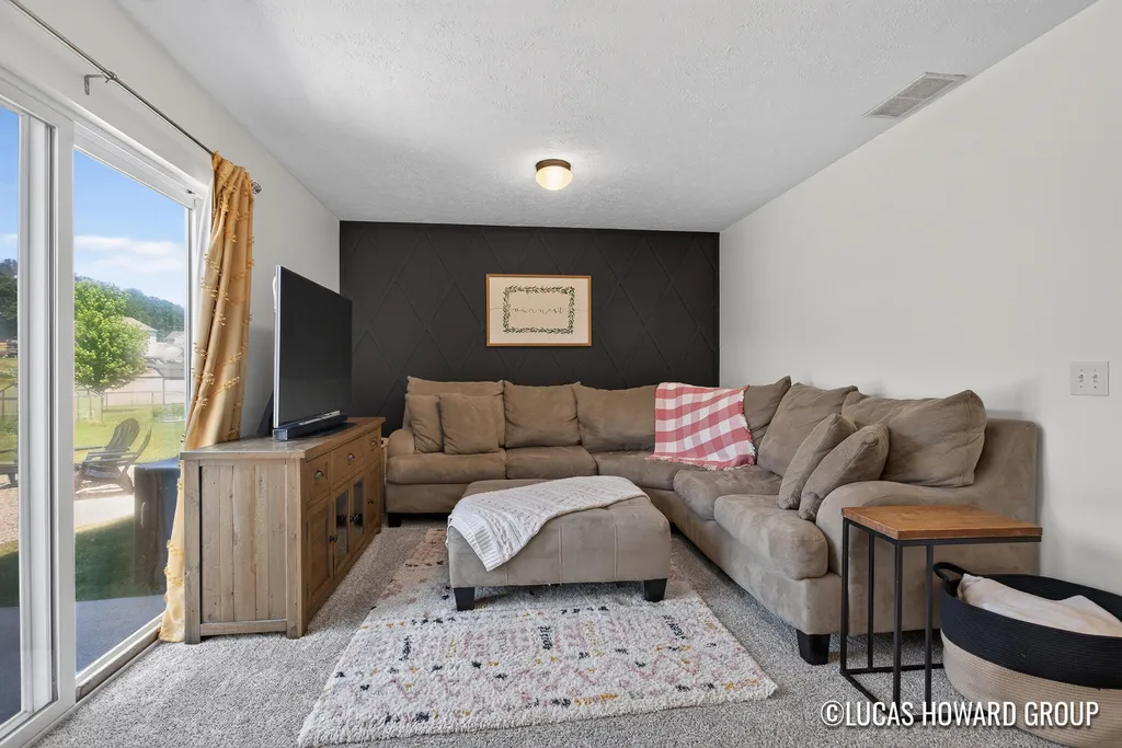 11317 Taunton Drive SE Lowell Charter Township MI 49331