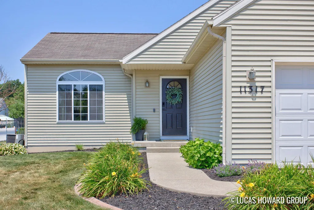 11317 Taunton Drive SE Lowell Charter Township MI 49331