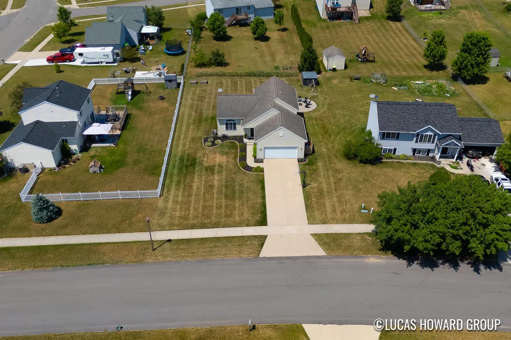 11317 Taunton Drive SE Lowell Charter Township MI 49331
