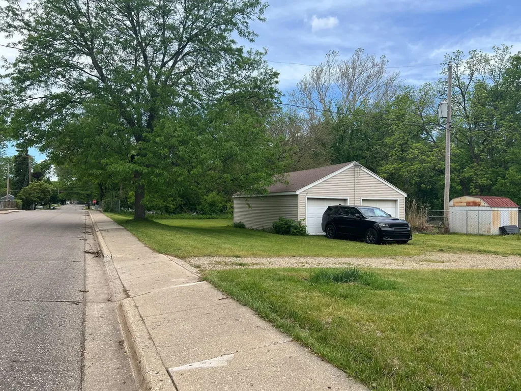 320 Morrell Street Plainwell City MI 49080