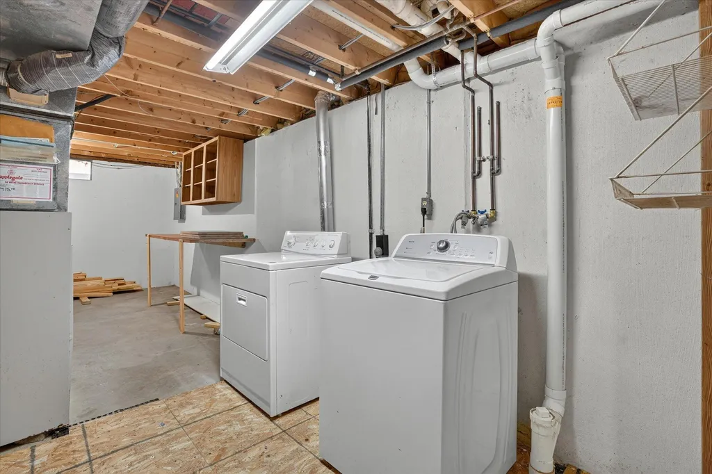 5833 Granary Lane Eaton Township MI 48911