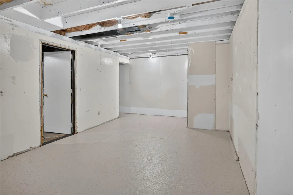 5833 Granary Lane Eaton Township MI 48911