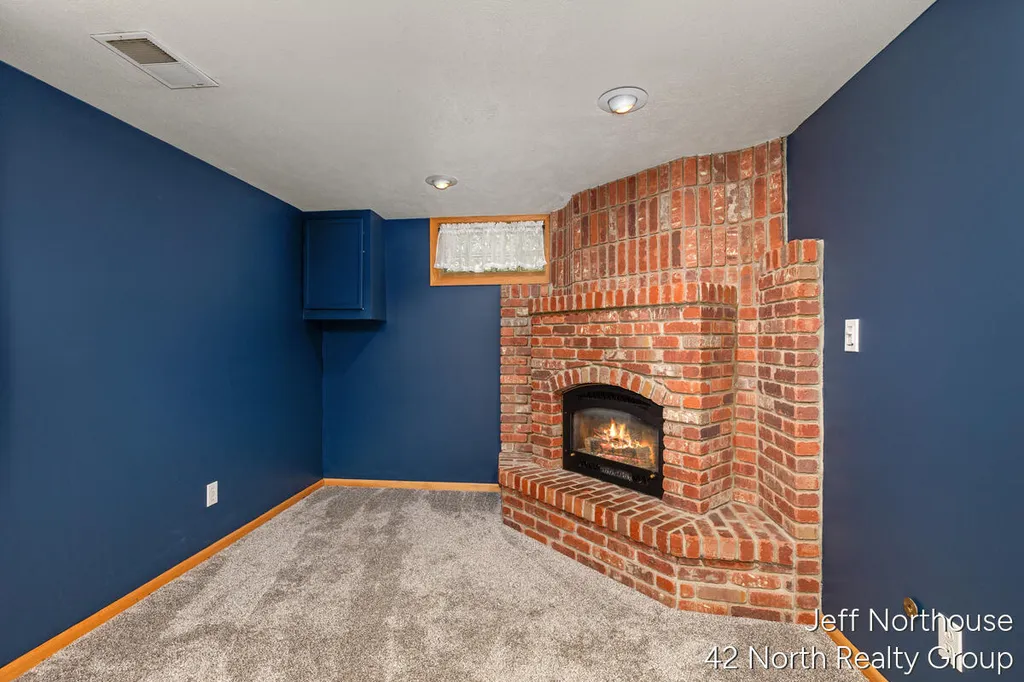 4619 Meryton Avenue NW Alpine Township MI 49321