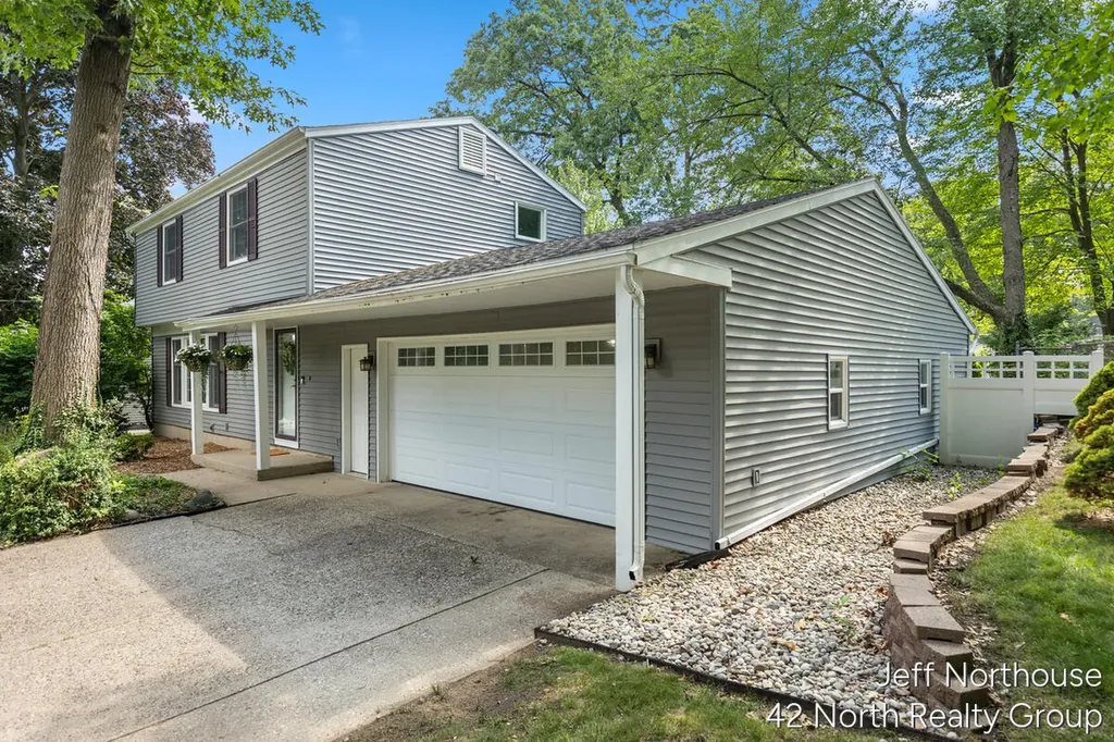 4619 Meryton Avenue NW Alpine Township MI 49321