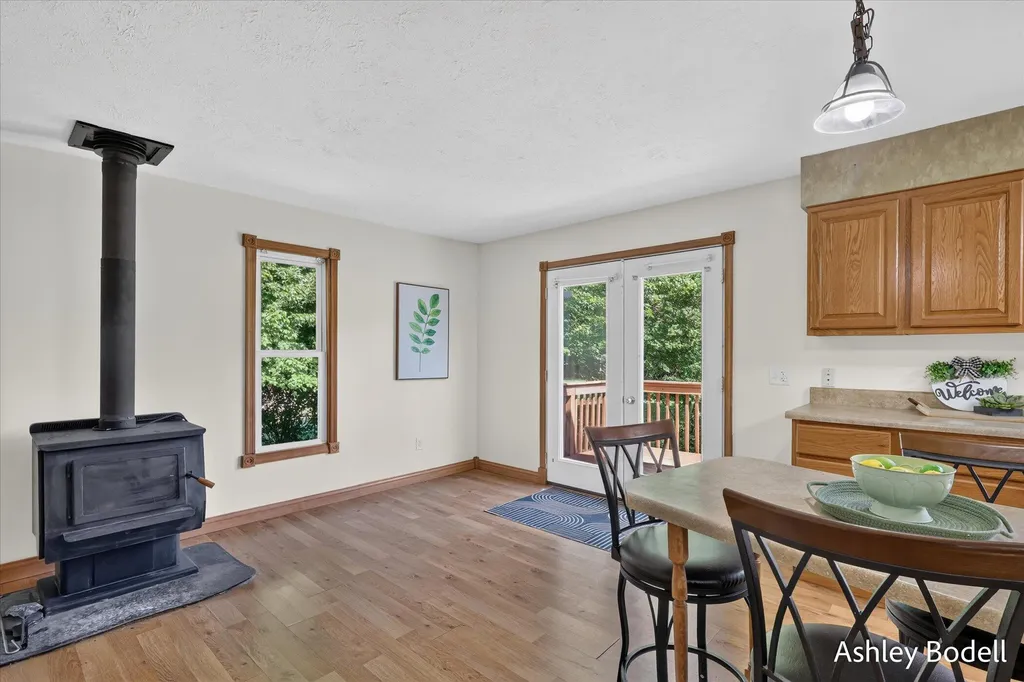 281 7 Mile Road NW Alpine Township MI 49321