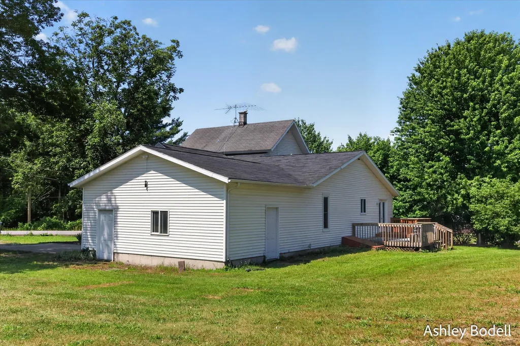 281 7 Mile Road NW Alpine Township MI 49321