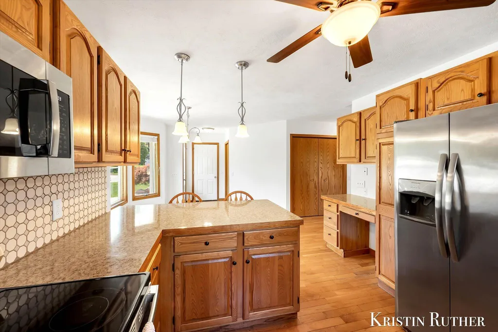 3843 44th Street SW Grandville City MI 49418