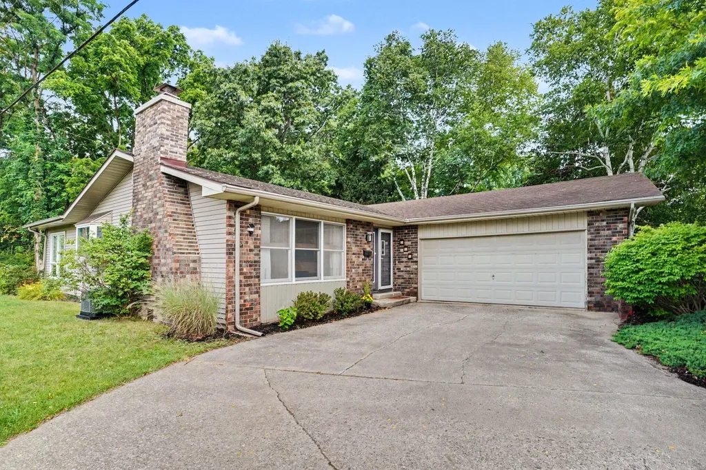 123 Bennett Avenue Hartford City MI 49057