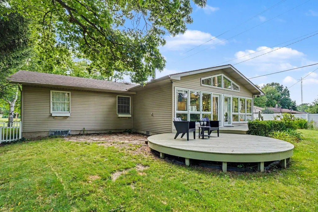 123 Bennett Avenue Hartford City MI 49057