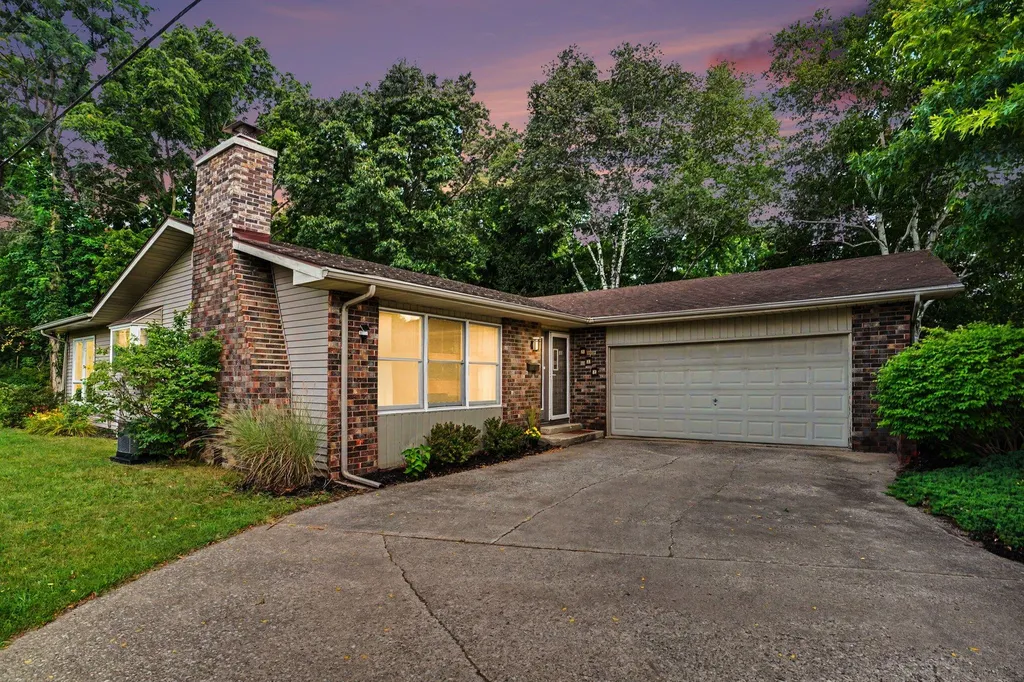 123 Bennett Avenue Hartford City MI 49057