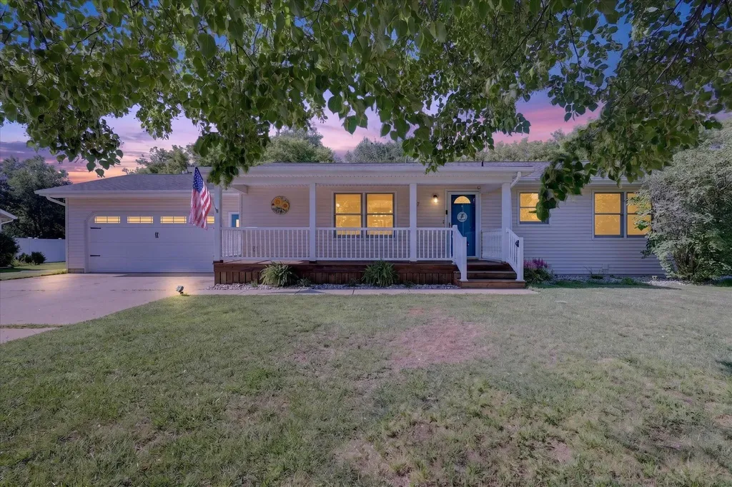 117 Charlotte Street Edmore Village MI 48829
