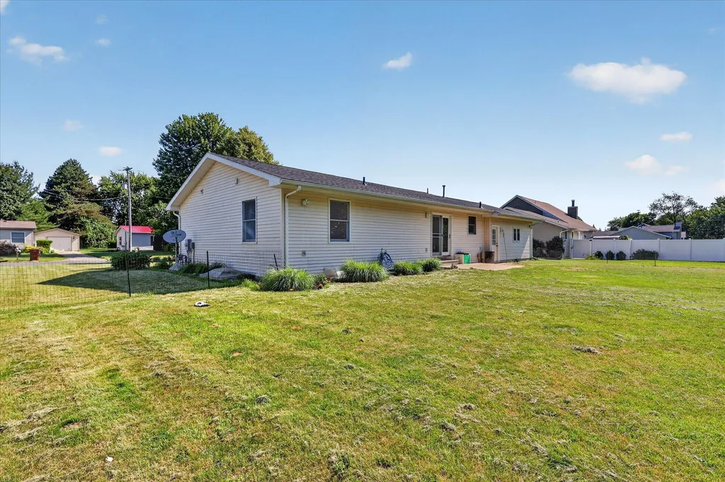 117 Charlotte Street Edmore Village MI 48829