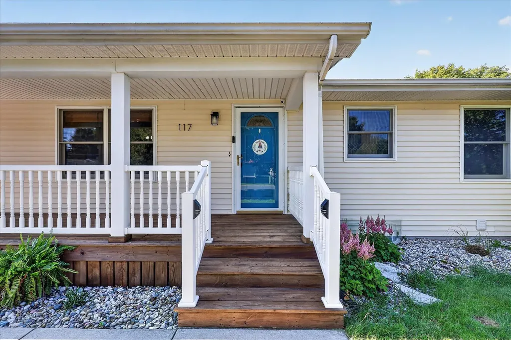 117 Charlotte Street Edmore Village MI 48829