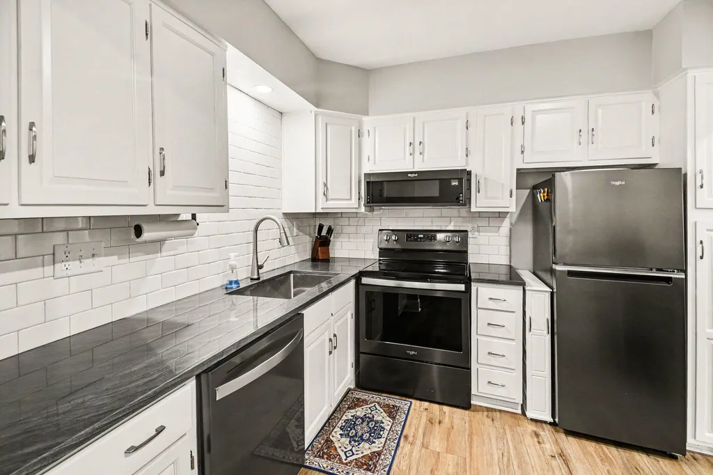 2759 Leonard Street NW Grand Rapids City MI 49504