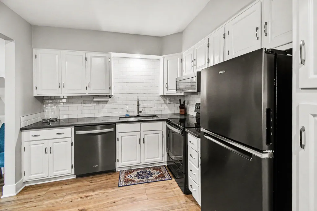 2759 Leonard Street NW Grand Rapids City MI 49504
