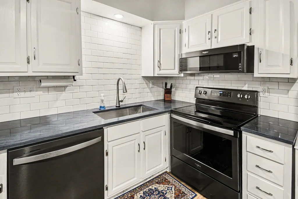 2759 Leonard Street NW Grand Rapids City MI 49504