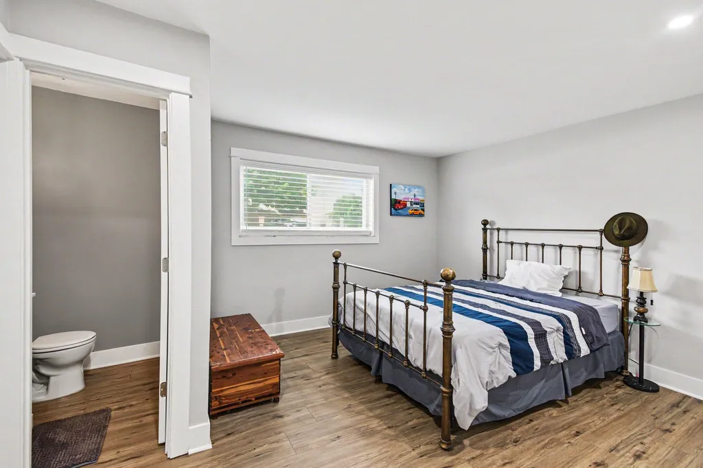 2759 Leonard Street NW Grand Rapids City MI 49504