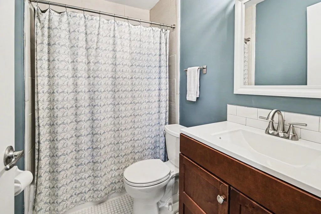 2759 Leonard Street NW Grand Rapids City MI 49504