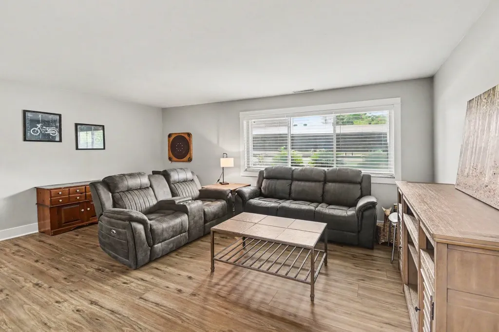 2759 Leonard Street NW Grand Rapids City MI 49504