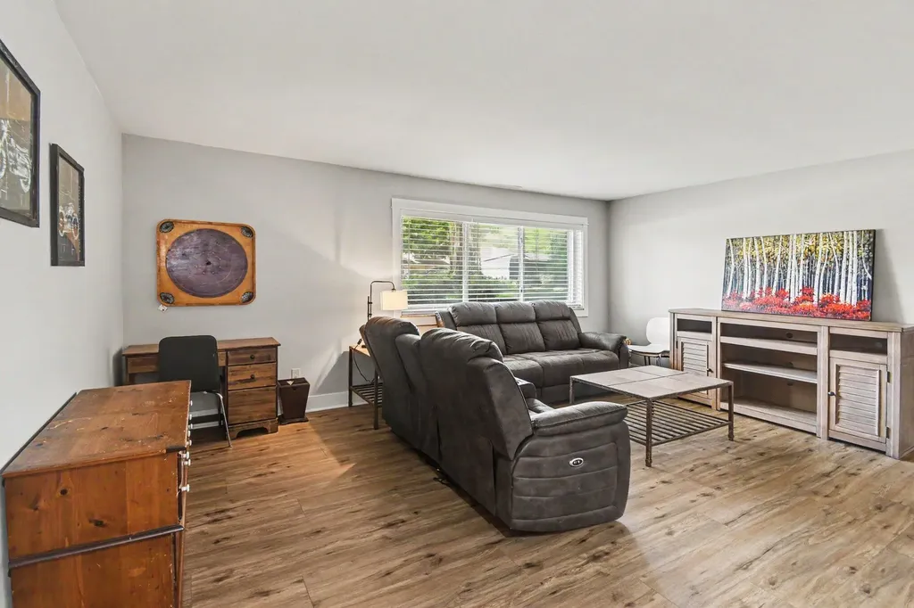 2759 Leonard Street NW Grand Rapids City MI 49504
