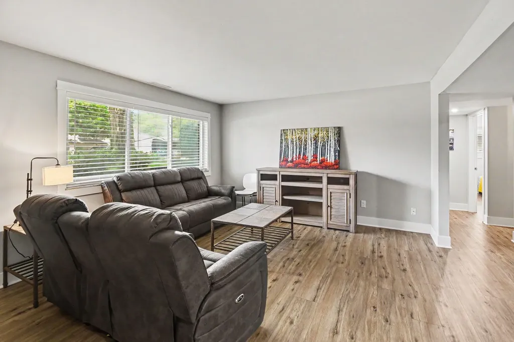 2759 Leonard Street NW Grand Rapids City MI 49504