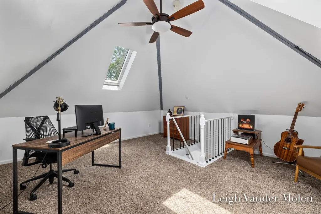 964 Lakeside Drive SE East Grand Rapids City MI 49506