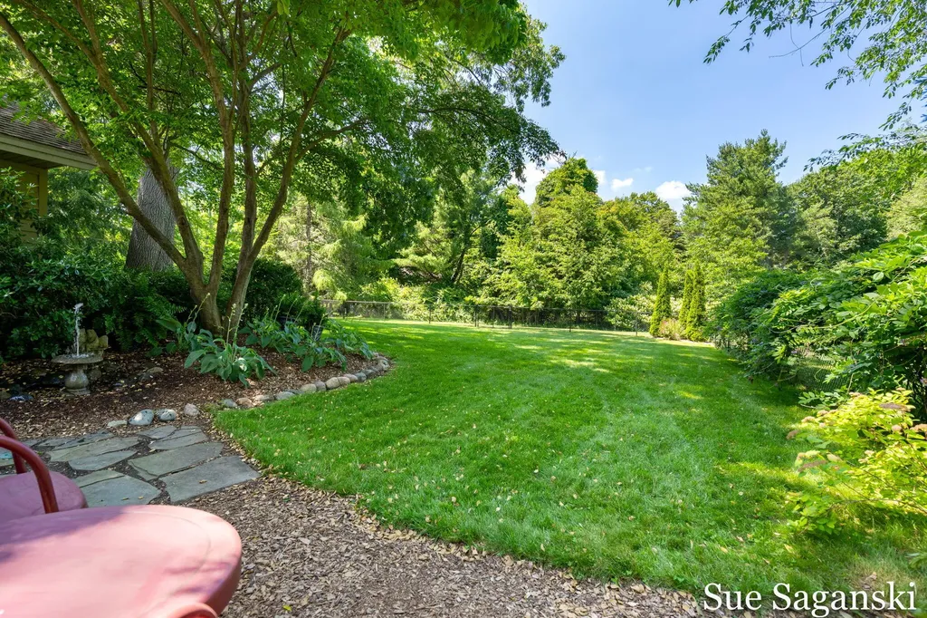 6514 Creekwood Drive Laketown Township MI 49423