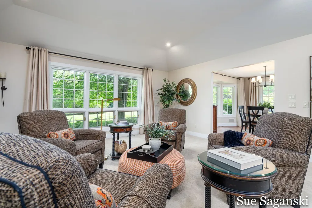 6514 Creekwood Drive Laketown Township MI 49423