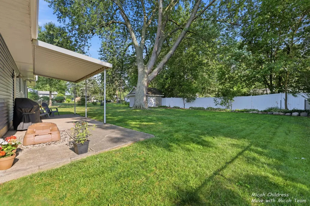 2048 Tulip Lane Georgetown Charter Township MI 49428