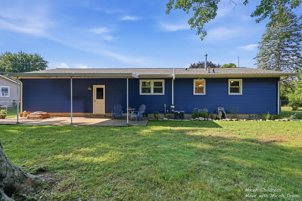 2048 Tulip Lane Georgetown Charter Township MI 49428