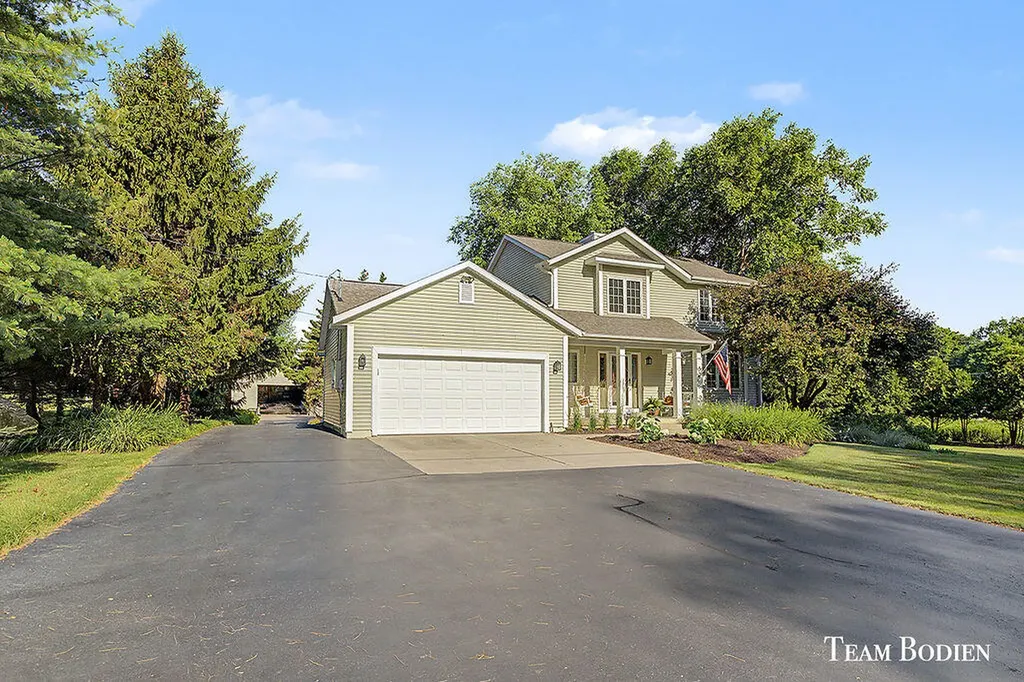 8925 Shaner Avenue NE Courtland Township MI 49341