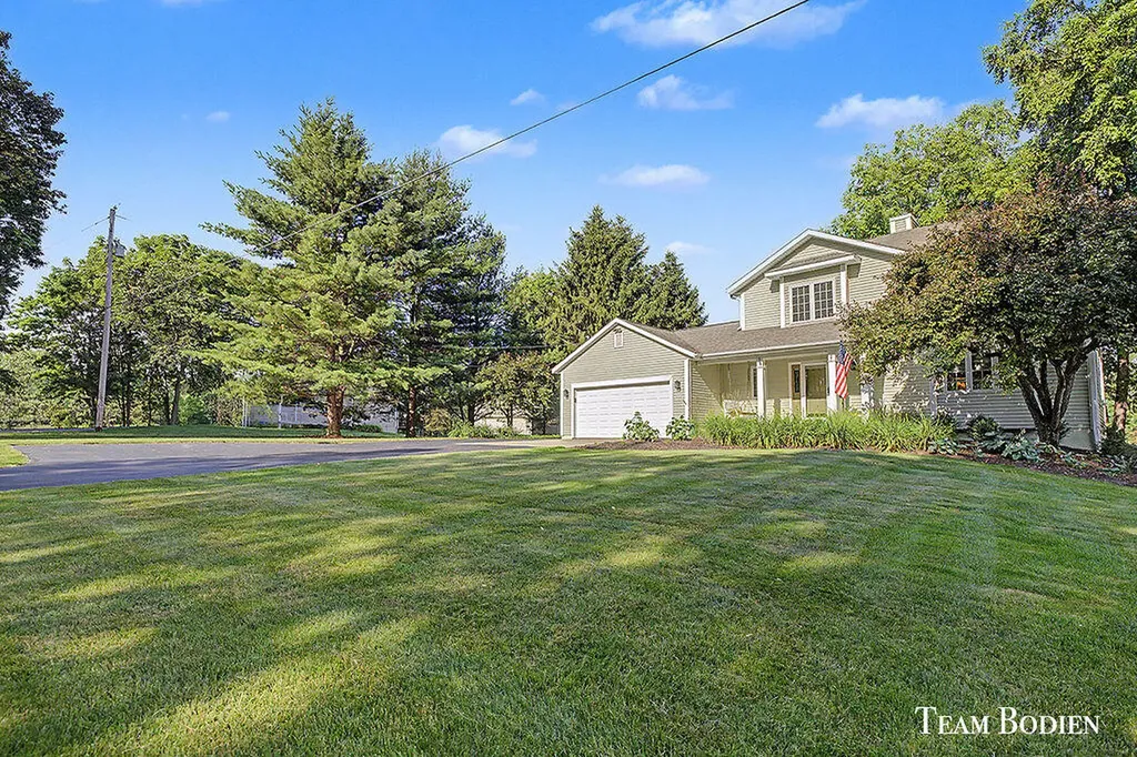8925 Shaner Avenue NE Courtland Township MI 49341