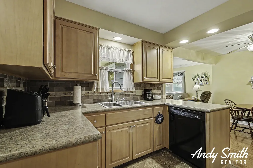 7423 Roselane Avenue Georgetown Charter Township MI 49428