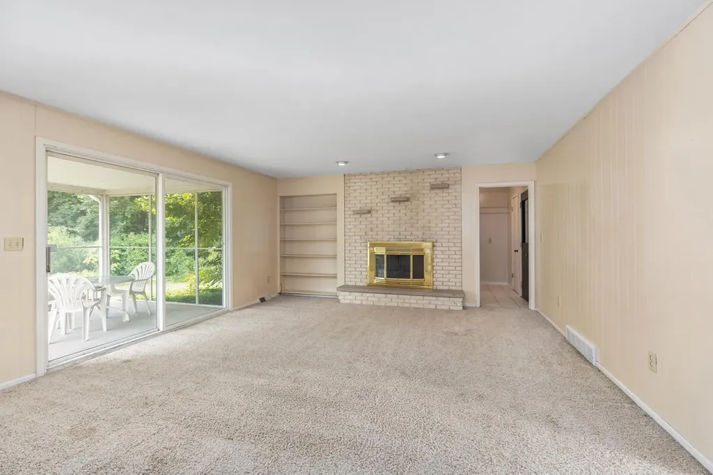 13885 Windemere Drive NW Tallmadge Charter Township MI 49534