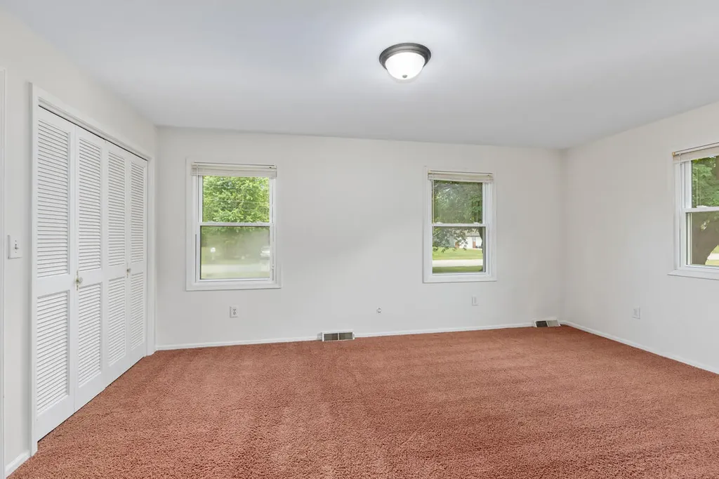13885 Windemere Drive NW Tallmadge Charter Township MI 49534